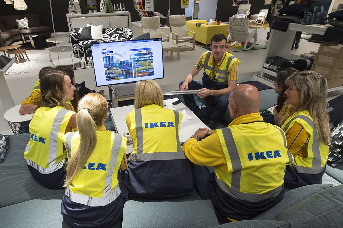 IKEA: OPEN THE DOORS TO A PROMISING CAREER