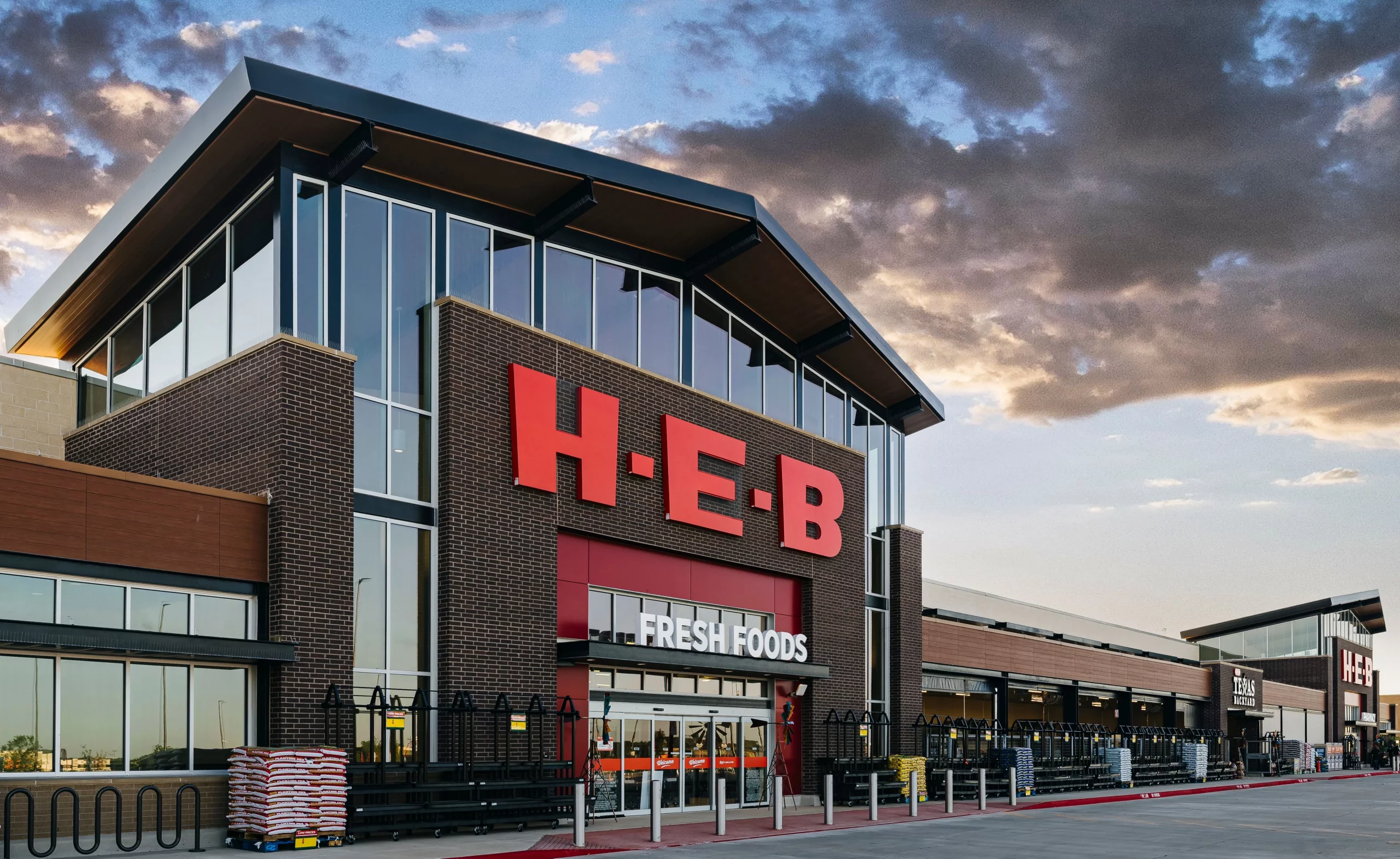 H-E-B – Now Hiring for Store Positions Across Texas